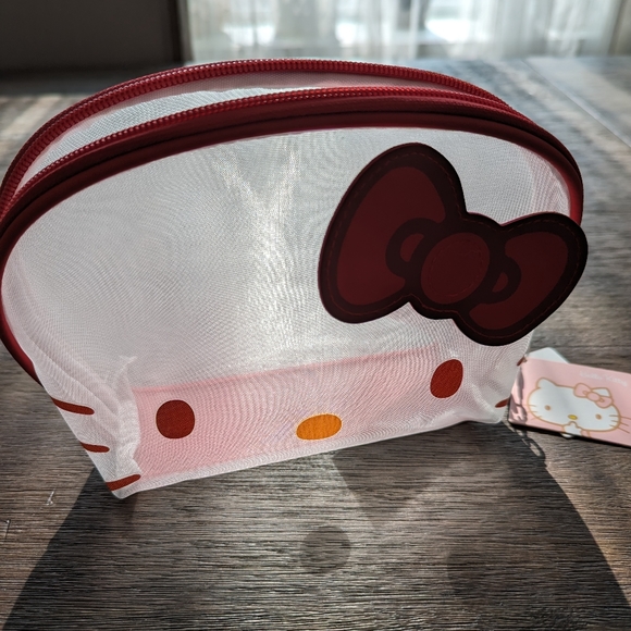 BNWT Sanrio Miniso Hello Kitty Mesh Cosmetics Bag - Picture 5 of 9